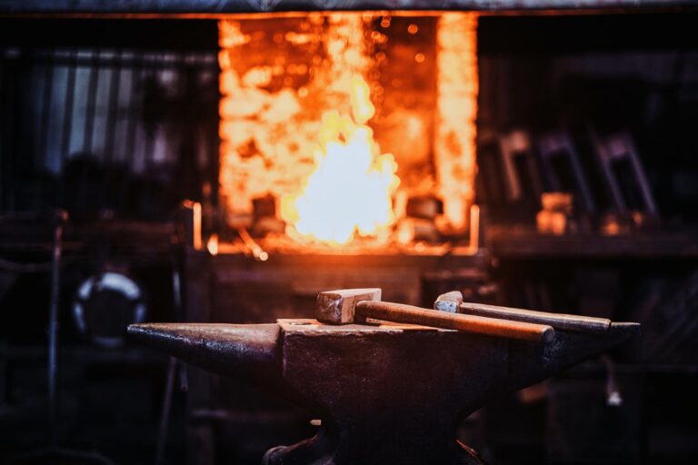 آهنگری (Forging) چیست و چه کاربردهایی دارد؟